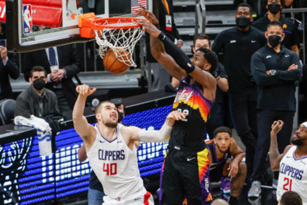 篮球比赛中常见的战术有哪些?